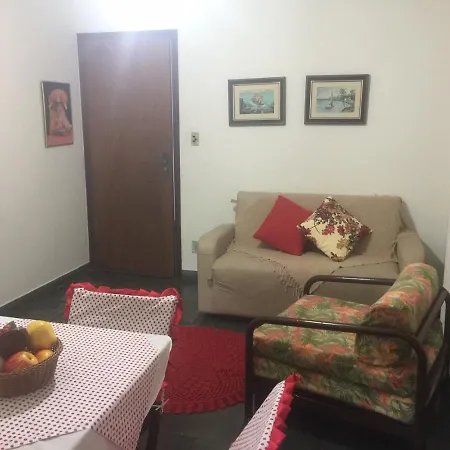Apto. No terreo Enseada Ubatuba com piscina p/ 5 pessoas-3